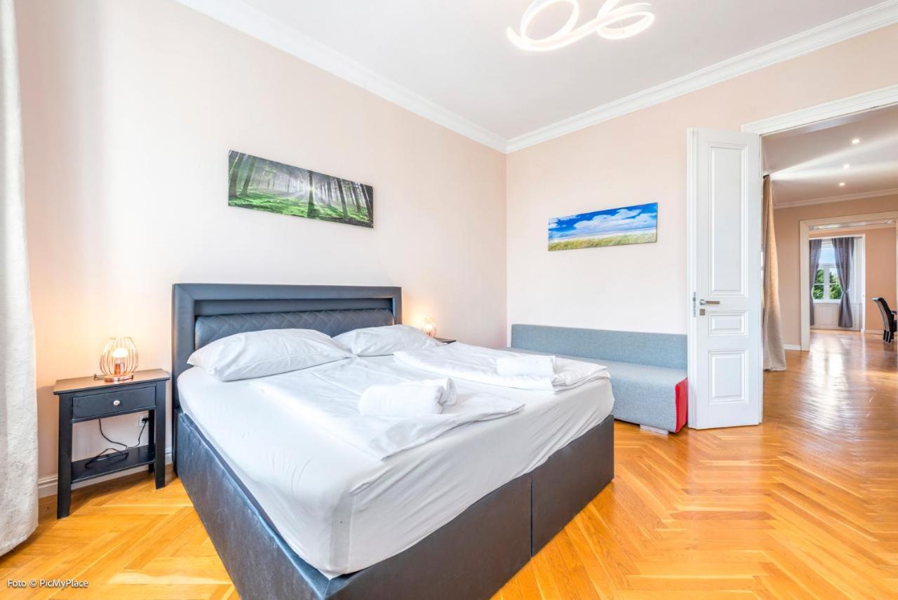 Imperial Apartments Schoenbrunn - Contactless Check-In Viena Exterior foto
