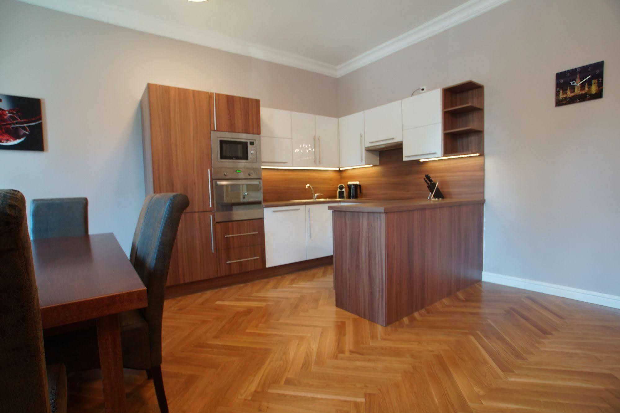 Imperial Apartments Schoenbrunn - Contactless Check-In Viena Exterior foto